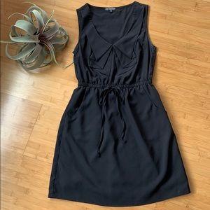 Versatile black dress with pockets!